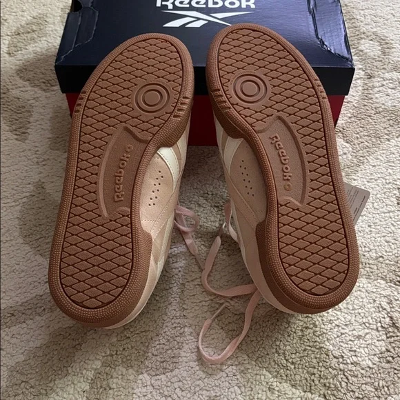 Reebok Club C Grounds - Picture 3 of 11